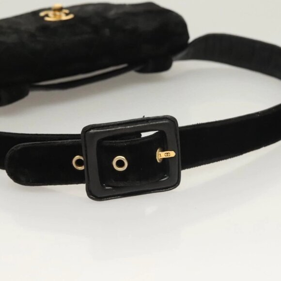 Chanel Black/Gold Velvet Velor Waist Bag - Picture 5 of 16